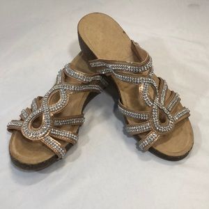 Avon Super Sparkle Contour Wedge Sandal Size 8